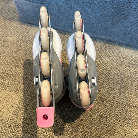 Kuxuan Adjustable Inline Skates with Illuminating  Wheels, Kids Girls (3-6Y) - Picture 7 of 8